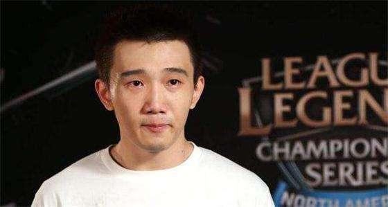 "死亡宣告",原名李威俊,1994年生人,是一名英雄联盟职业选手.