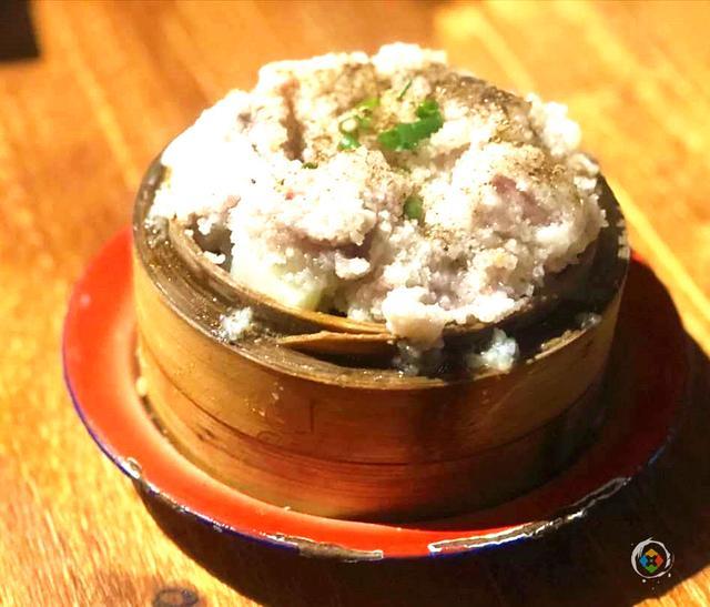 网红爆火饭粑坨,一碗菜只要6块钱,价格便宜的背后真的好吃吗?