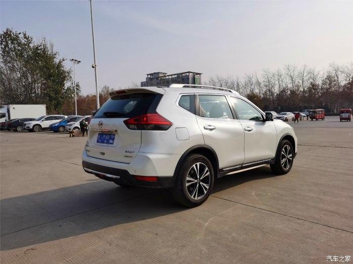 大骏这侧面线条,大尺寸轮毂,整体运动感真到位.