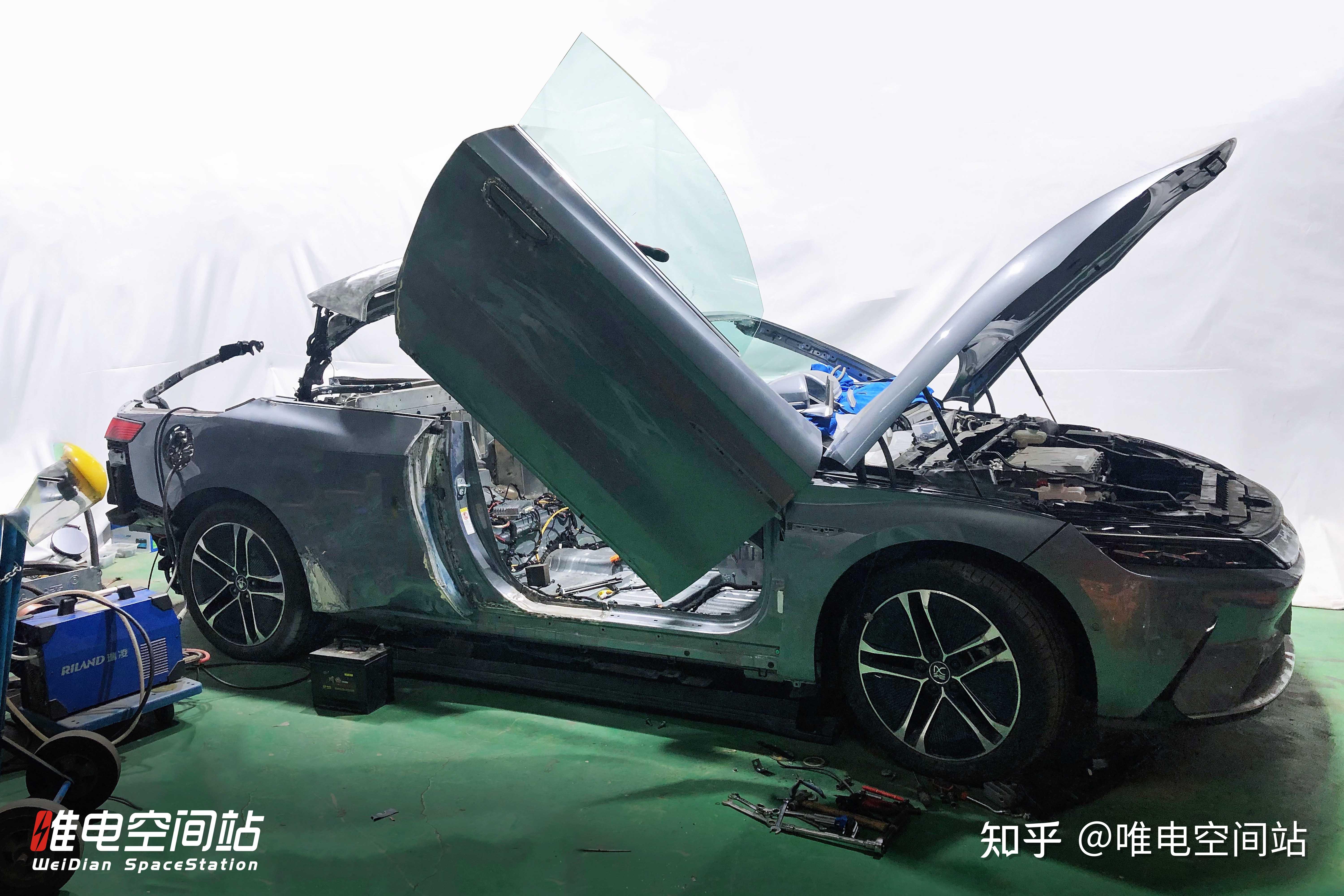 汉ev敞篷比亚迪汉ev电动硬敞篷版施工改造回顾全纪录