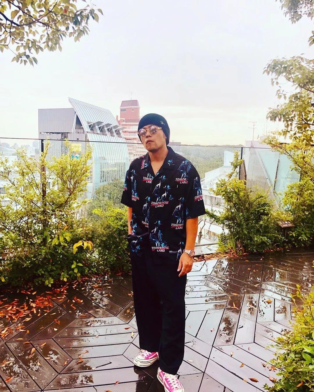 从不爱我就拉倒到说好不哭周杰伦用球鞋搞创作