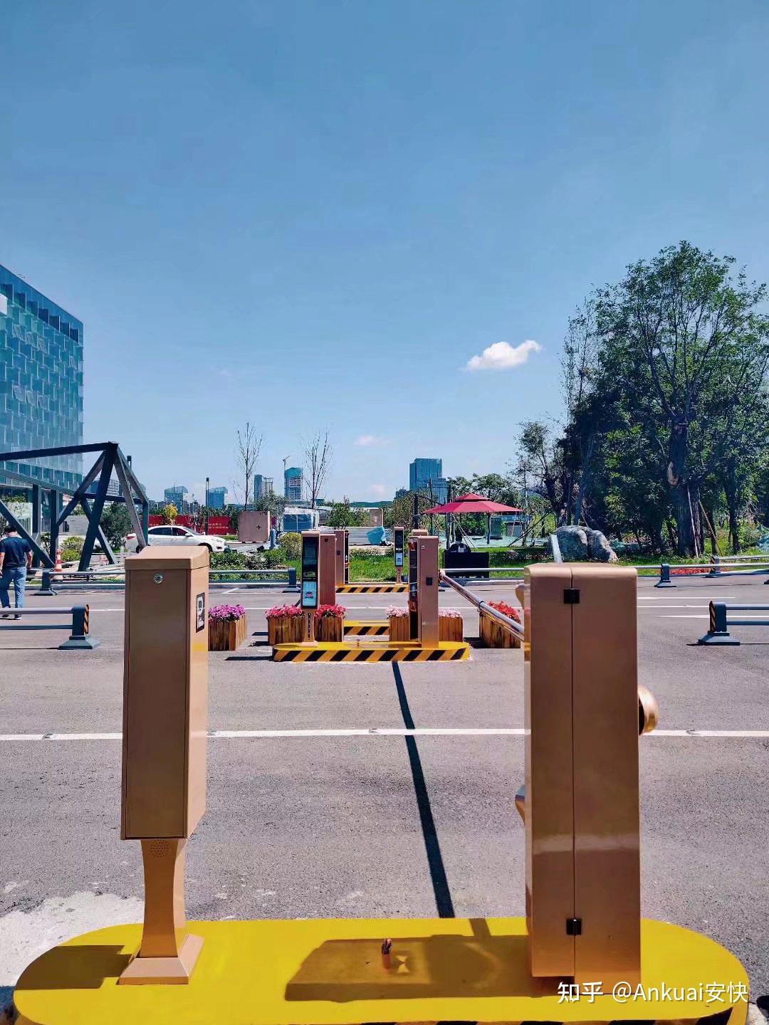 山东济南智能交通产业园安快无人值守式停车场解决方案