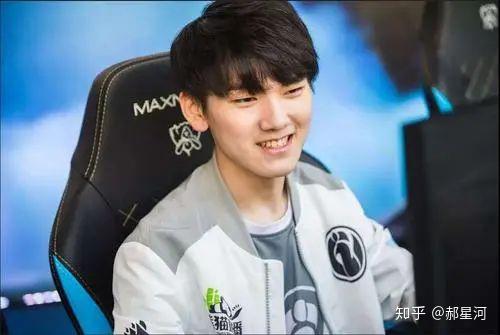 客观分析,Uzi 职业生涯个人实力起伏是什么样的