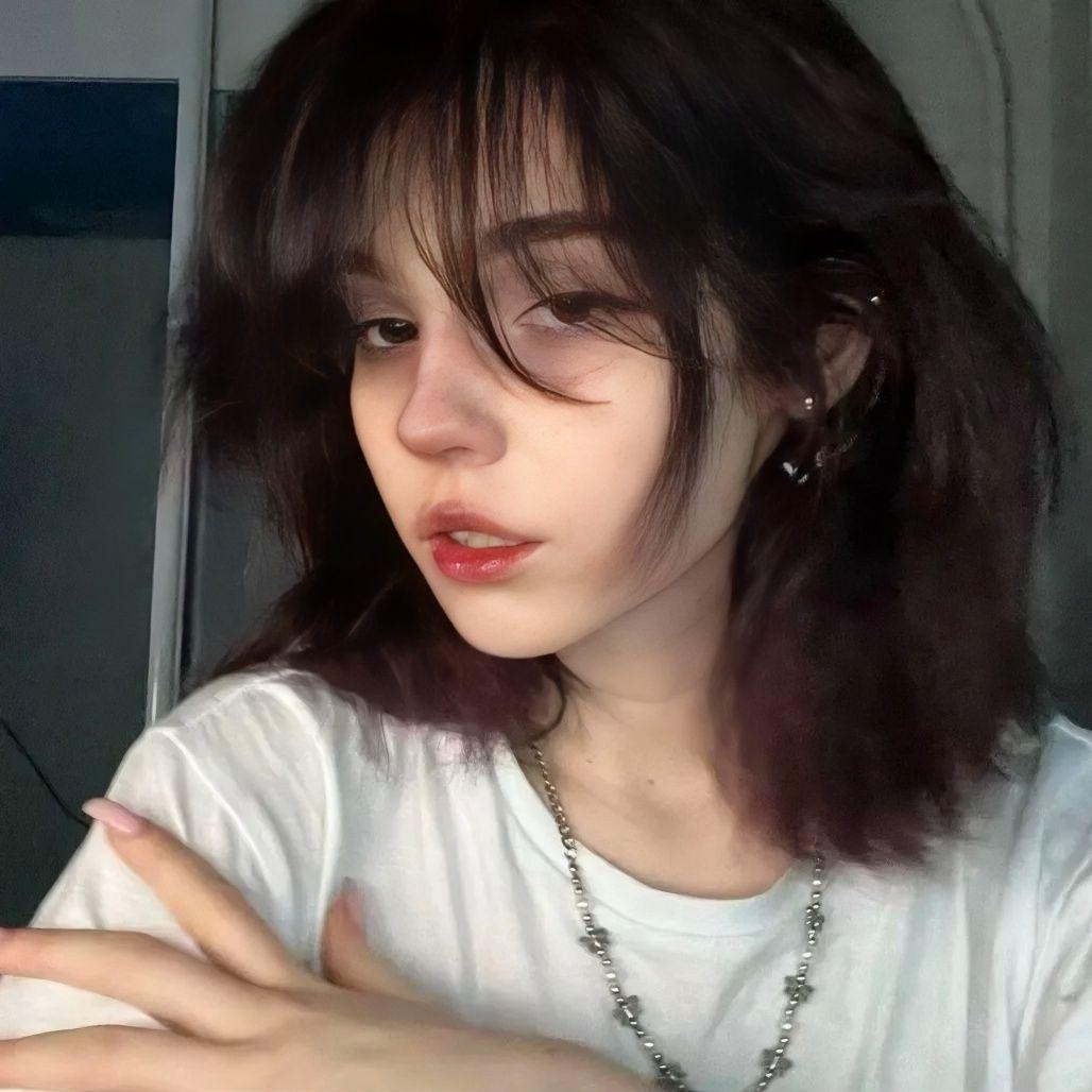 那些酷酷的女生头像! - 知乎