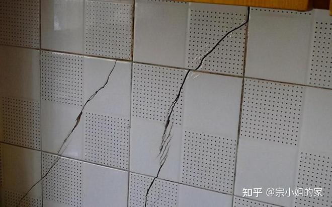 装修了7年的家，瓷砖破损严重，别急着换新的，试过5种方法再说 - 知乎