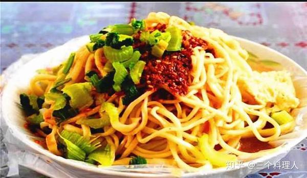 鸡丝凉面麻酱凉面延吉冷面一到夏天我这条命就是凉面给的