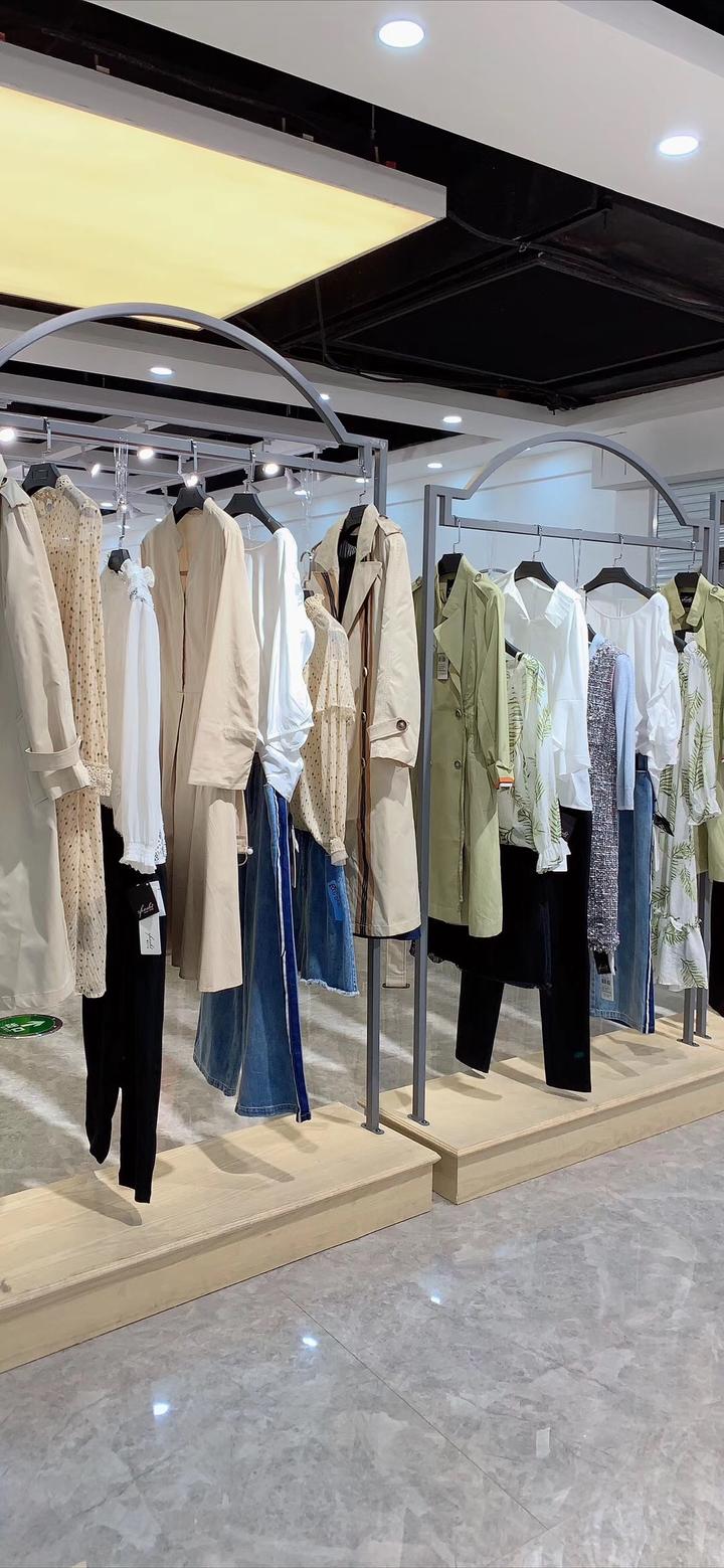 女装店应季新货过季货品服装陈列应该怎么做