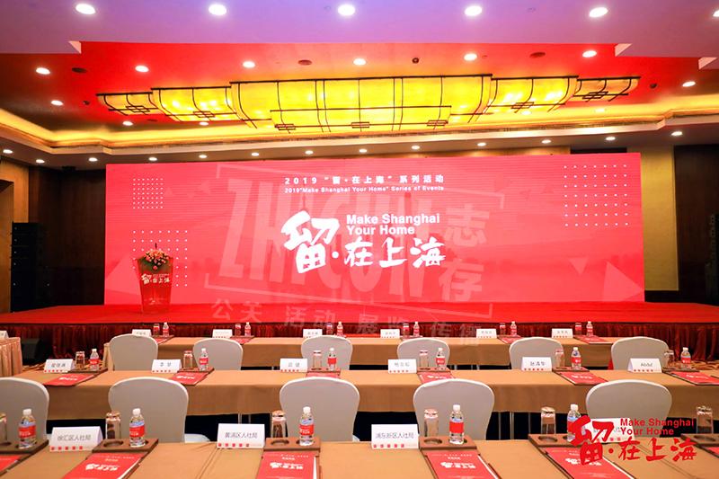 搭建舞台费用是多少钱一天 v2-56ca59e910230522cce2b8f1eef34726_1440w.jpg?source=172ae18b