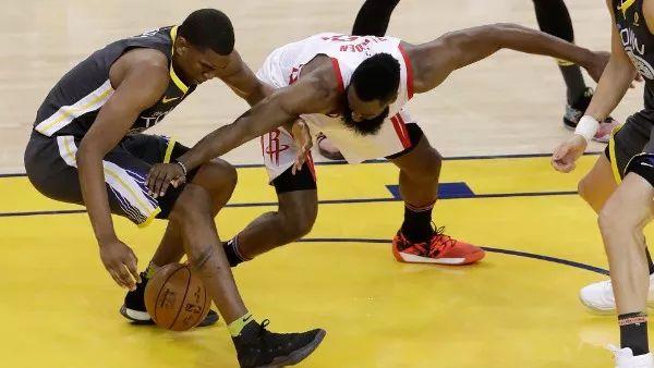 季后赛第二十二日观后感:火箭赢在哪里?勇士输