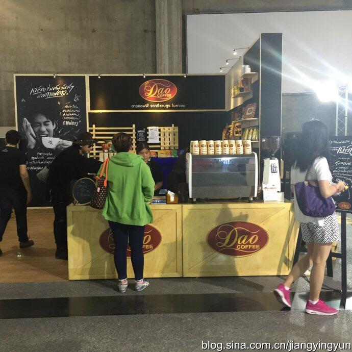 泰国人是怎么做一场演唱会的泰国传媒巨头gmm公司为你献上我的双膝