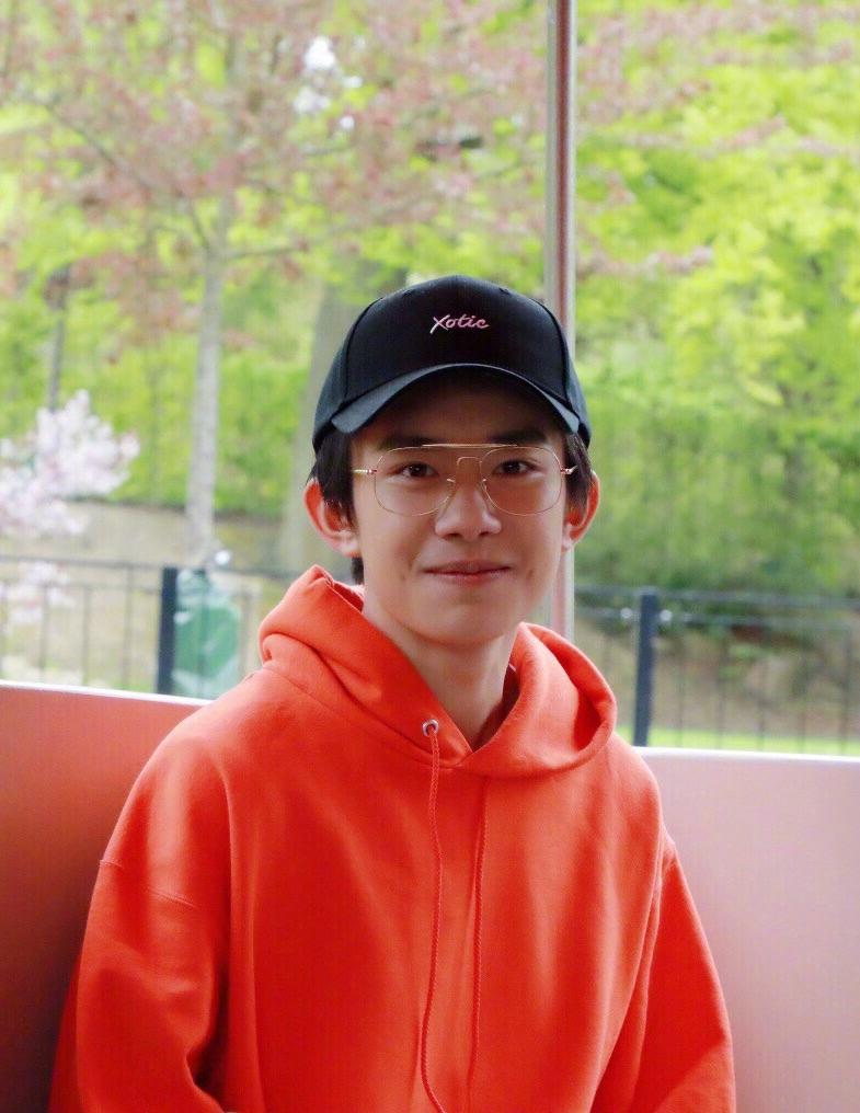 大家想对17岁的易烊千玺说些什么呢? - 知乎