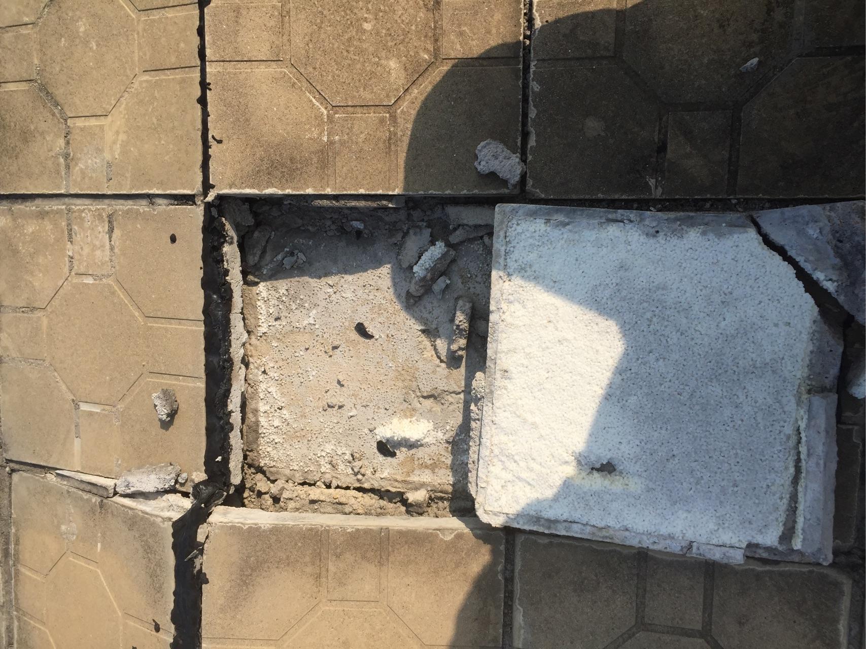 复合屋面板起拱原因,表面是混凝土,下面是泡沫的复合屋面板,有哪些