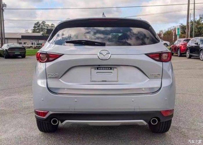 马自达新款cx5到店实拍搭25t配熏黑前格栅