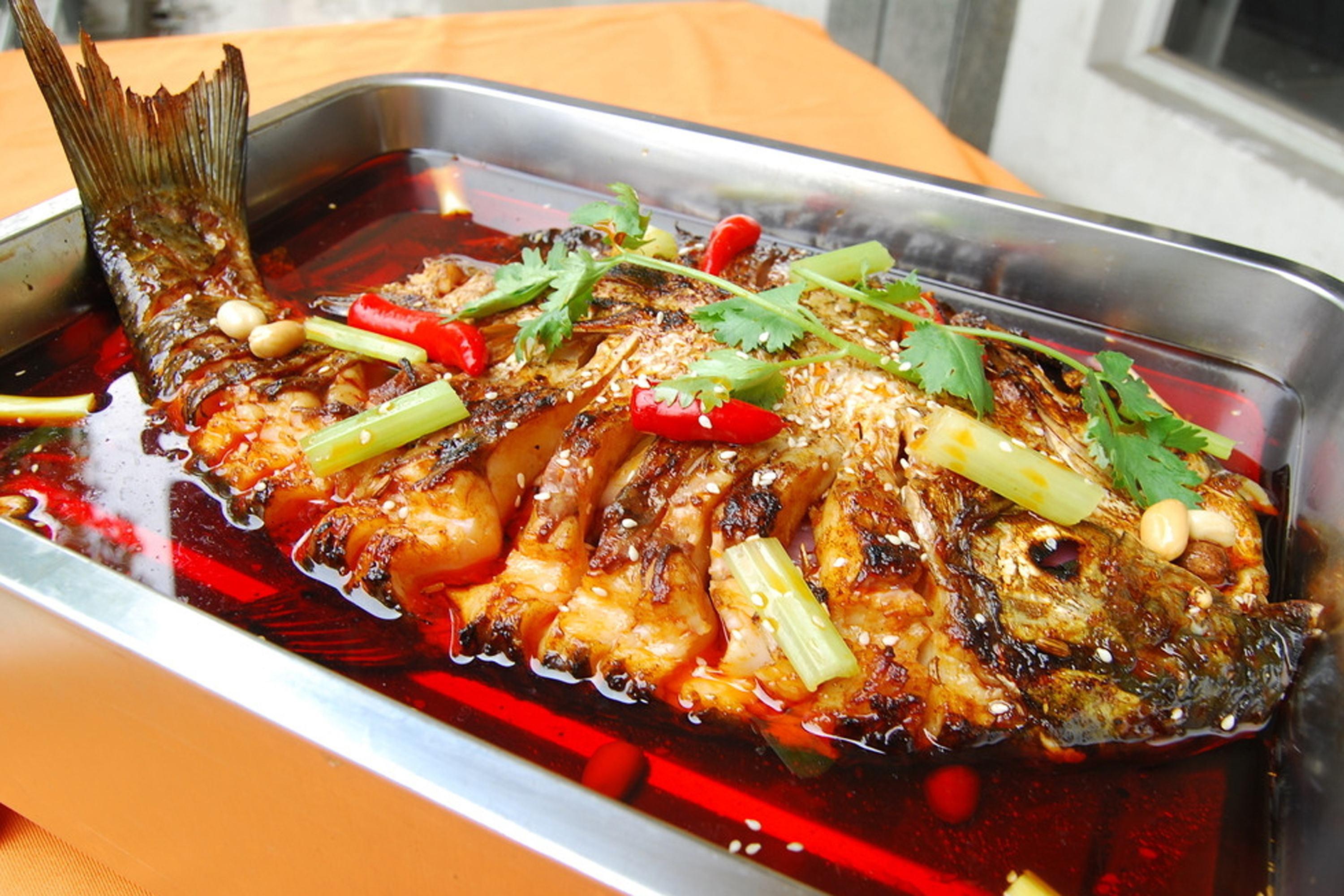 从一道菜到一个品类,烤鱼江湖的半边天是要作妖还是降妖?