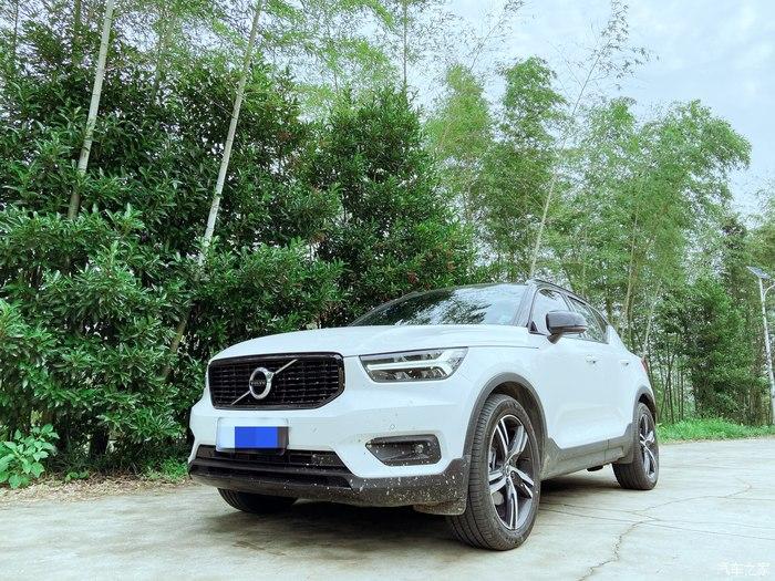 拍拍拍我和我的爱车沃尔沃xc40都要美美哒