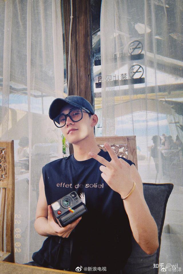 张小寒预告5000万粉丝杨姓顶流的瓜 - 知乎