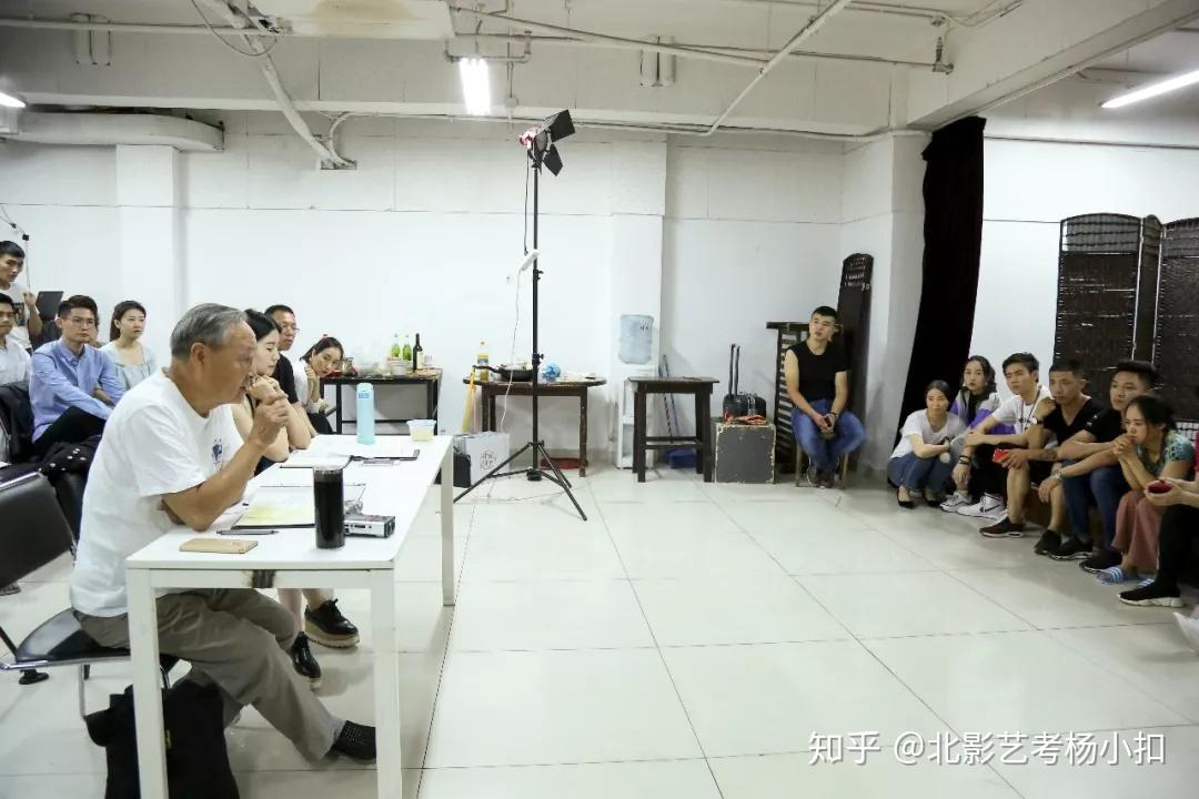 北京电影学院继续教育学院培训基地表演3班观察生活汇报!