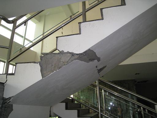 三,楼梯震害