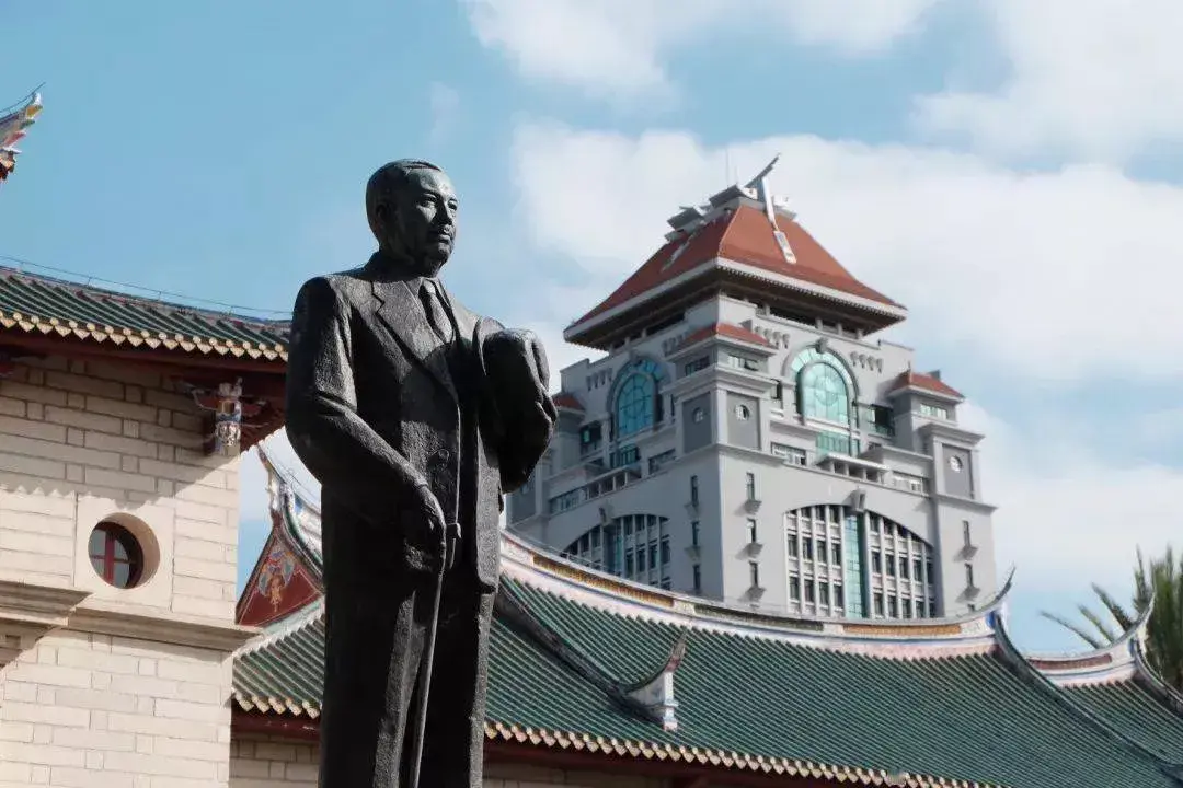 2新加坡华侨中学历史