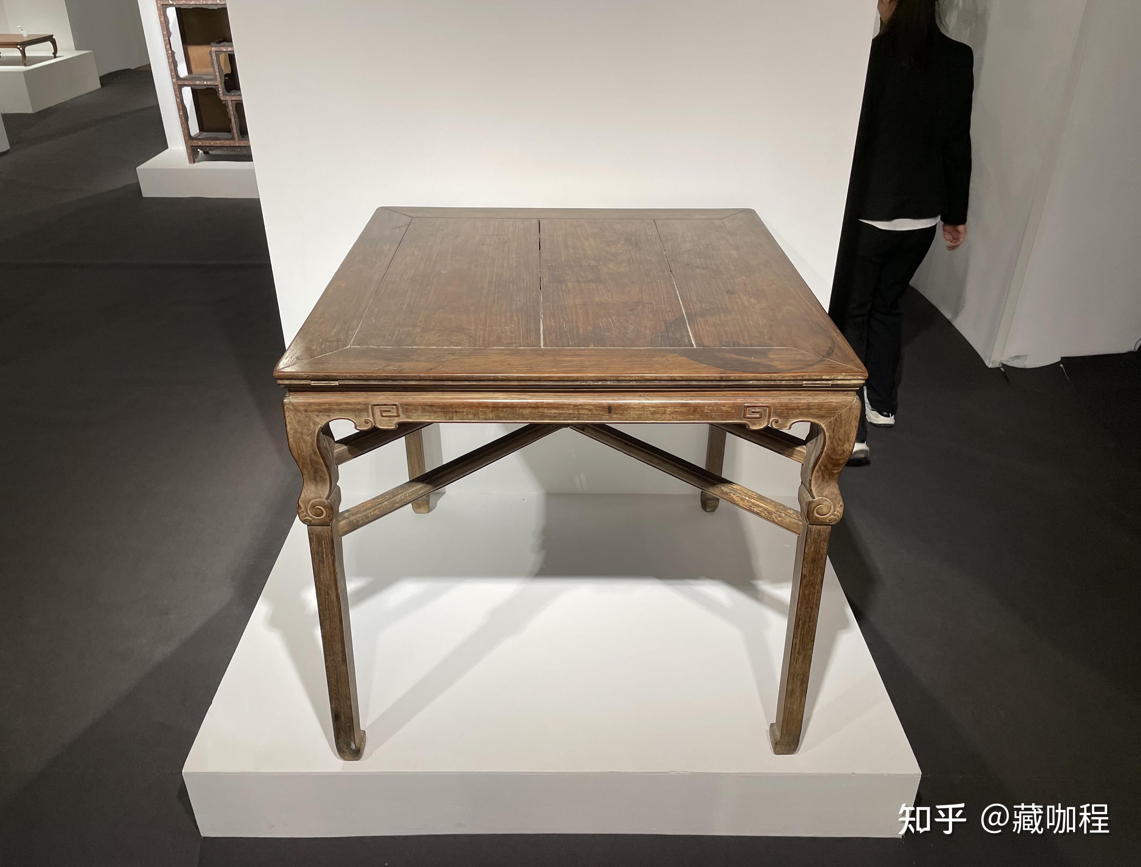 双十字枨可折叠清黄花梨行军桌115万成交