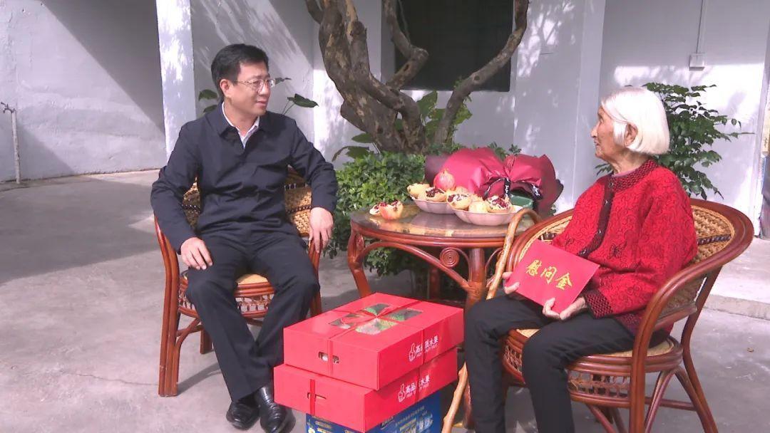 走进江苏徐州沛县敬安镇的静安护理院,园林式院落曲径通幽,红瓦白墙