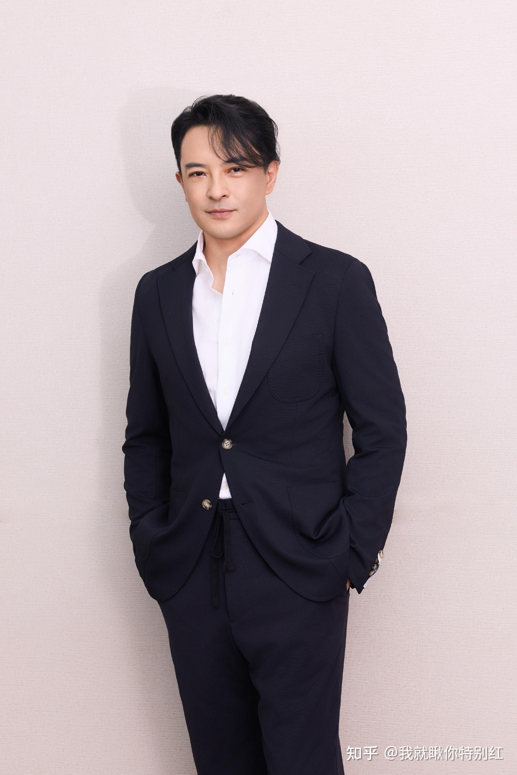感受下富大龙非表演时刻的戏剧张力