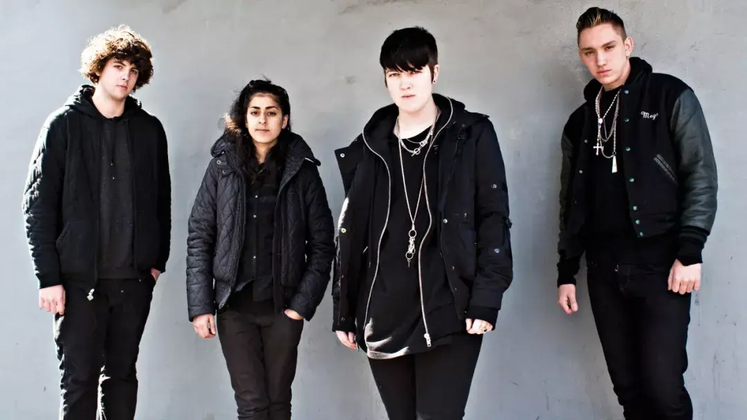 依然是一首独立迪斯科的经典歌曲,它也是phoenix乐队最激动人心的作品