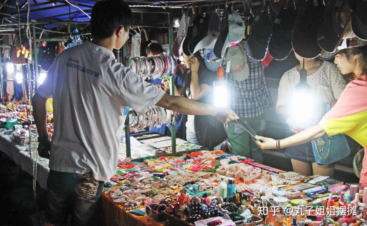 摆小地摊赚钱吗知乎(摆小地摊卖什么合适又赚钱)