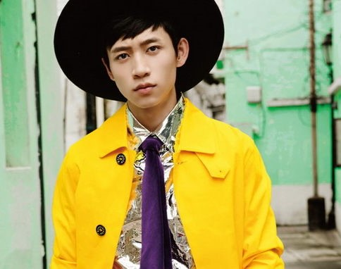 魏晨07年快男季军杨紫为他疯狂投票娶大学同学现已当爸