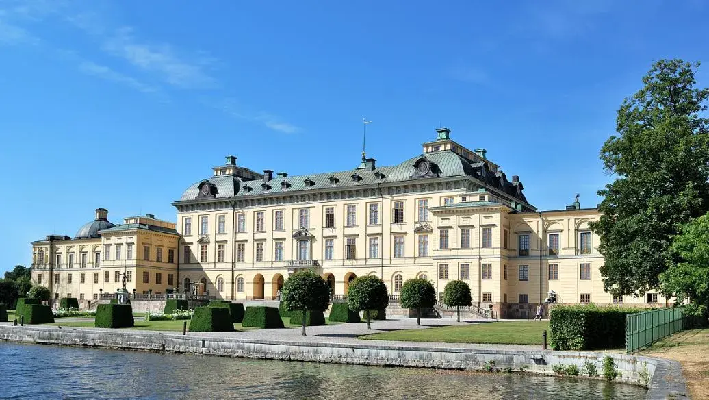 北安普顿大学北安普顿大学(the university of northampton,简称:uon)