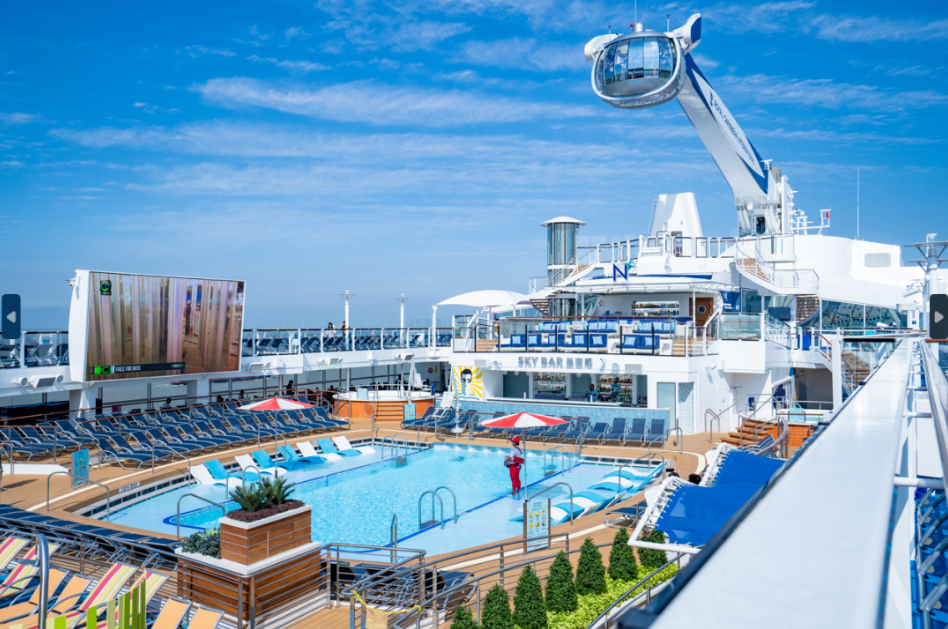 超大国际游轮海洋光谱号明春回归上海