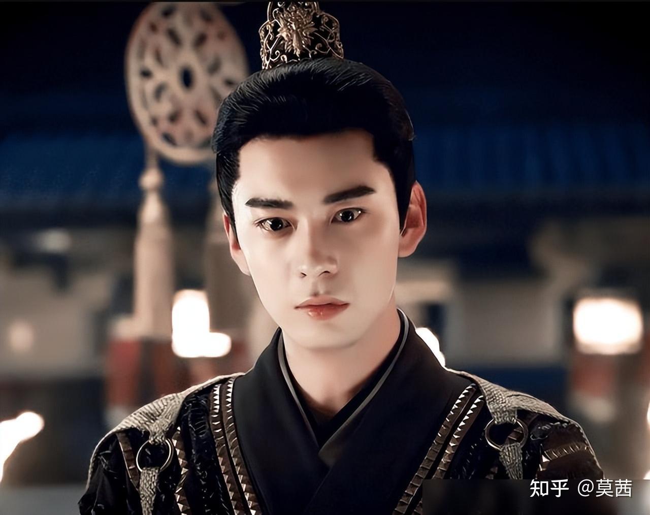 同样演"权臣",吴磊,陈晓和王星越放在一起看,差别就出来了