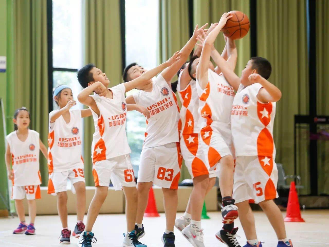 孩子什么时候学习打篮球更好？