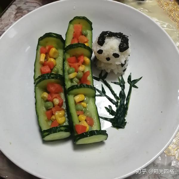 实践出美食熊猫爱竹子黄瓜米饭也要吃出艺术感