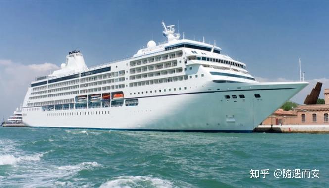 首航探秘:体验中国首艘豪华邮轮"东方明珠号"