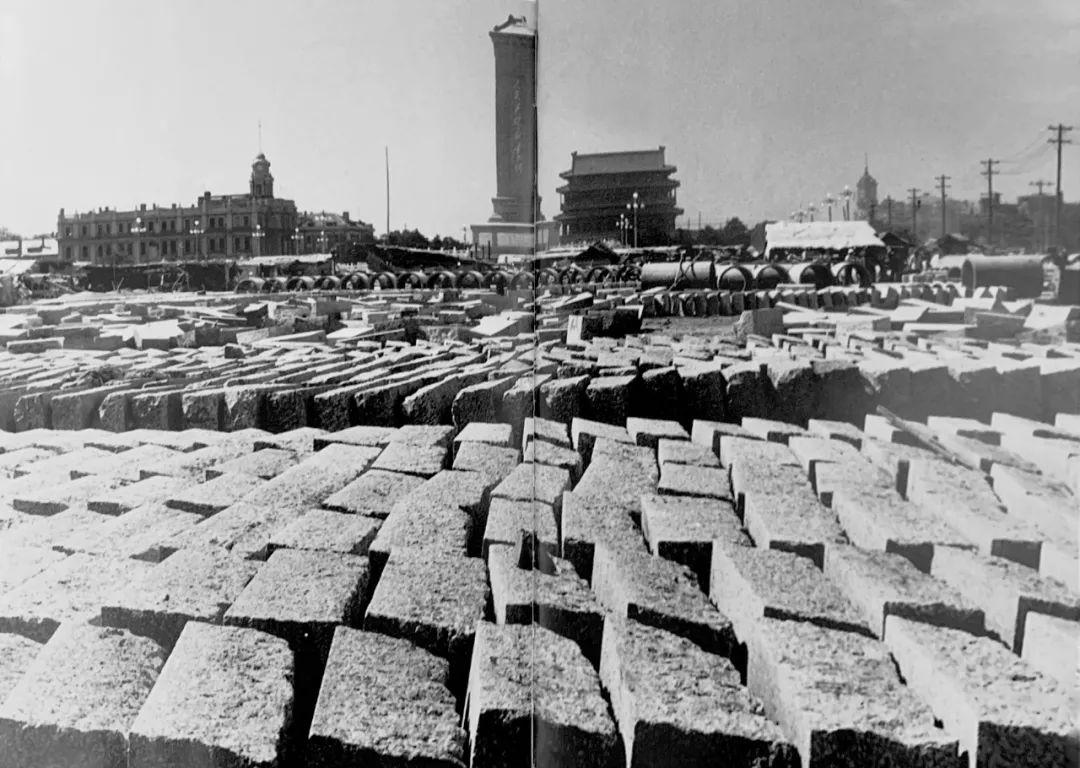 叶华1959年的天安门广场改建工程摄影