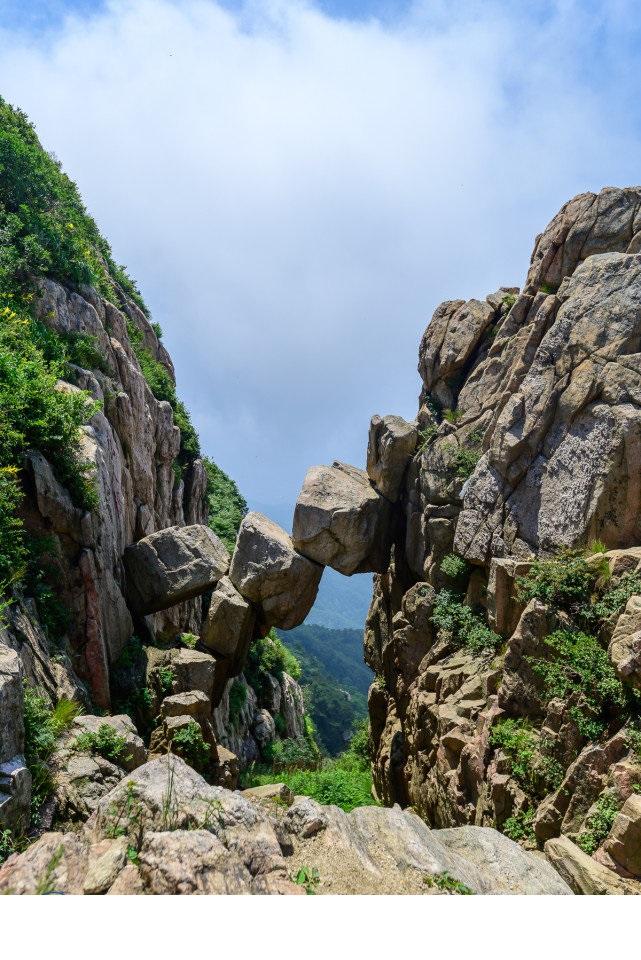 泰山雄华山险黄山奇图片