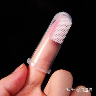 小孩子怎么刷舌苔 v2-5ad585ff62167d0980f31f9b2fafbcea_b.jpg