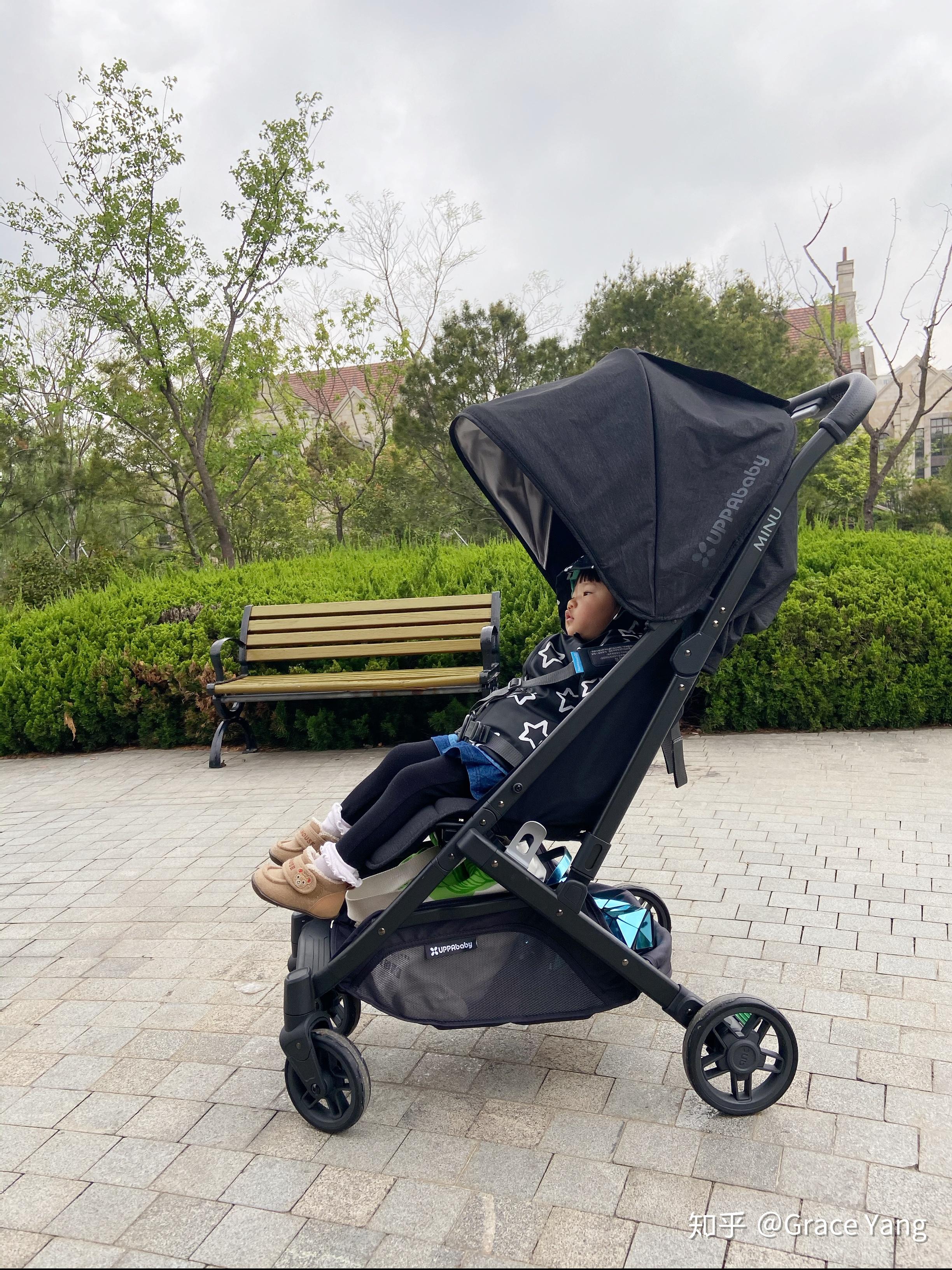 8个月宝宝适合哪种推车 v2-5ad9667a35ea6cd17d6730abb2e1b866_r.jpg