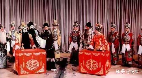 同为席间奏乐,赵王鼓瑟在先,为何秦王击缶反落了下乘? - 知乎