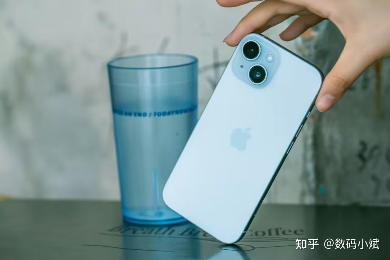 iphone 15依旧属于是苹果旗下的新款苹果旗舰,可对于去年的iphone而言