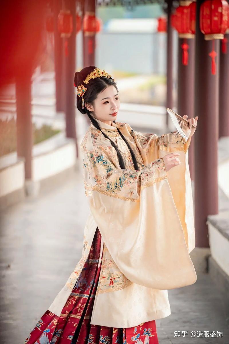明制汉服传统服饰之美 - 知乎