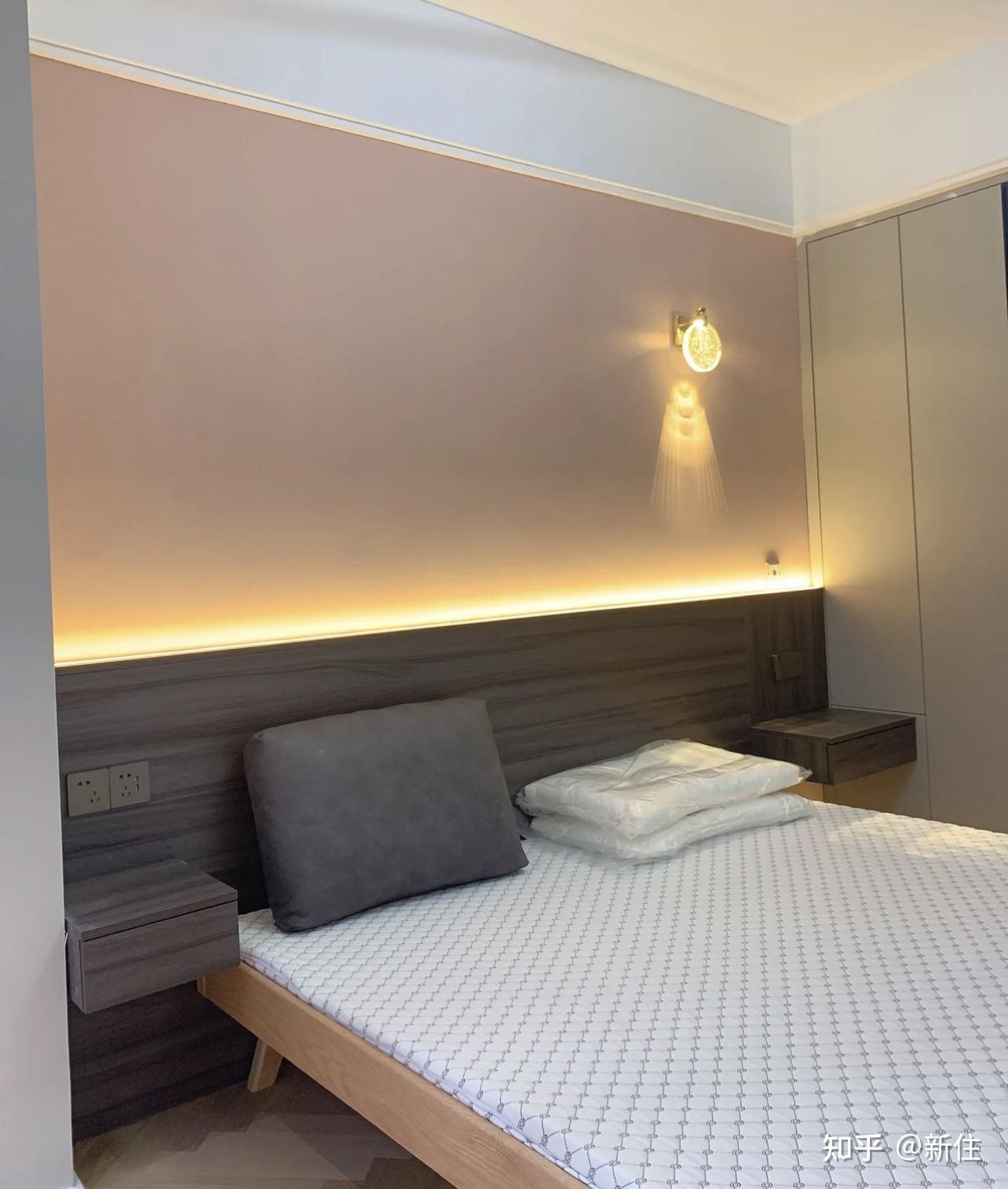 10,木板床头加灯带