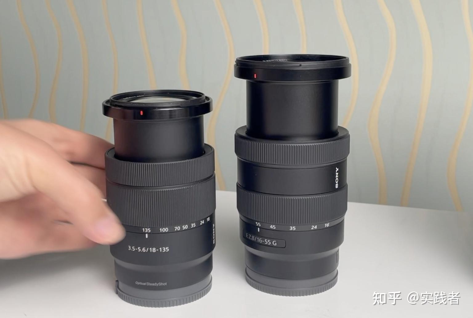 镜头口径大小也相差比较大1655是67,18135是55,索尼apsc画幅用户(6000