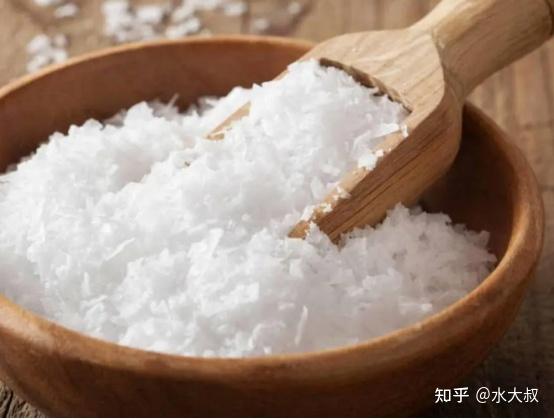 厕所里放一把盐,好多人不懂有啥,轻松解决很多麻烦,太厉害了! - 知乎