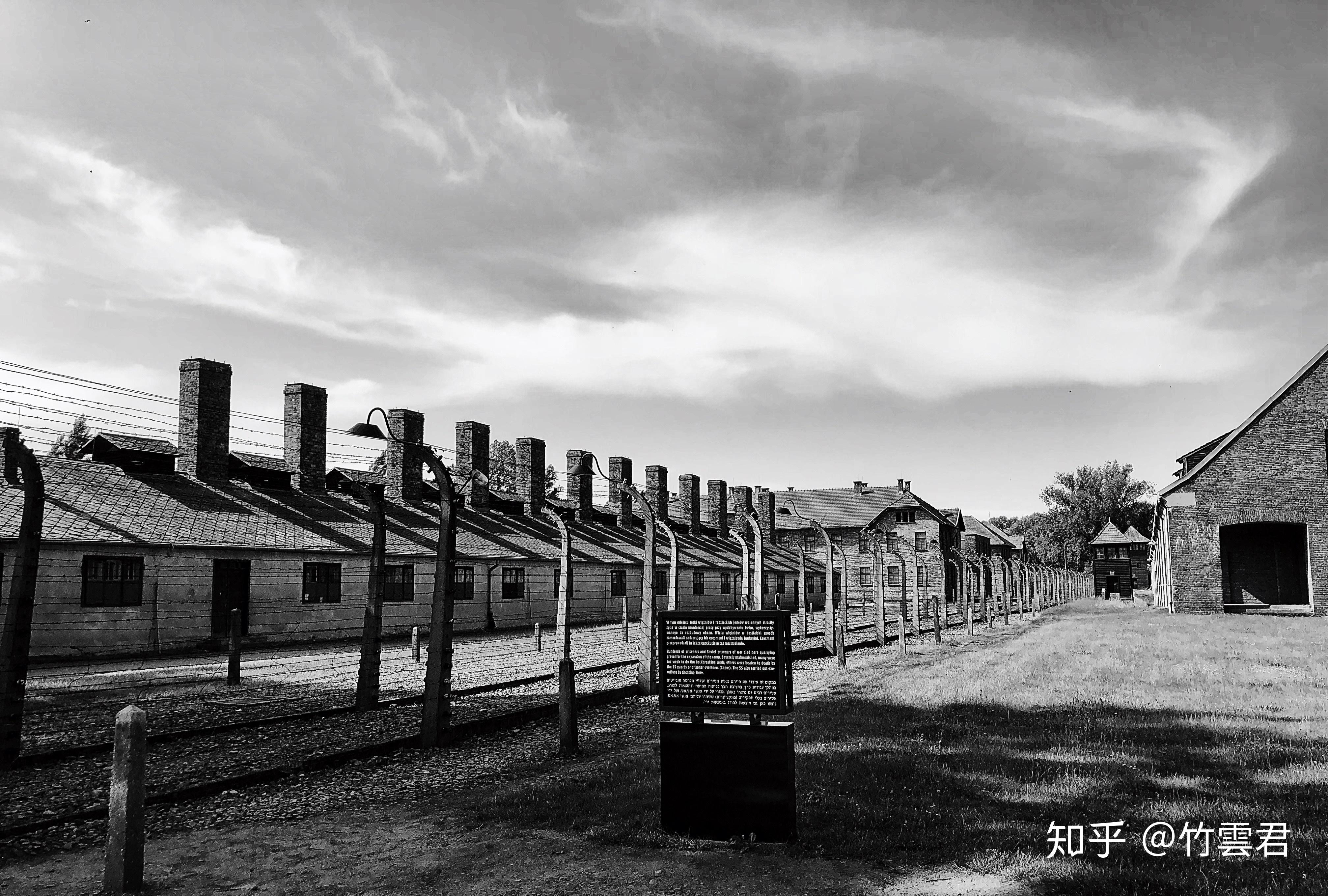 集中营建立背景位于波兰南方,距克拉科夫西南60公里的o02wi01cim