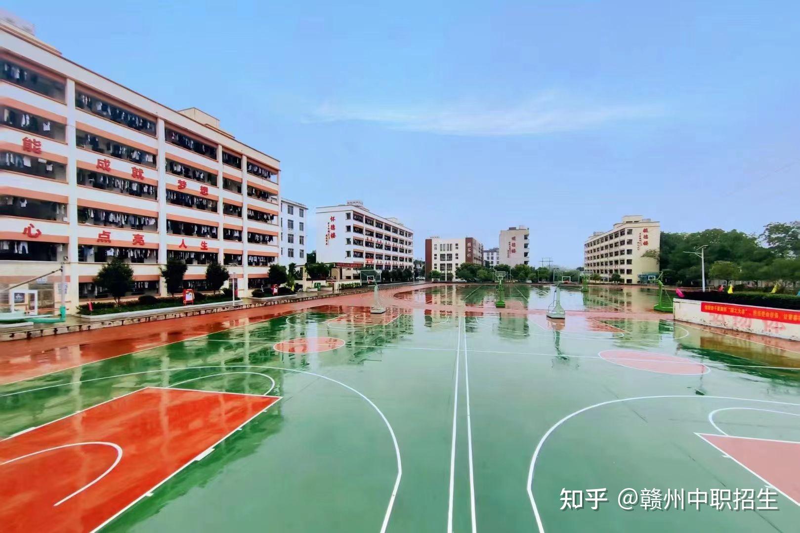 2022年赣州理工职业学校