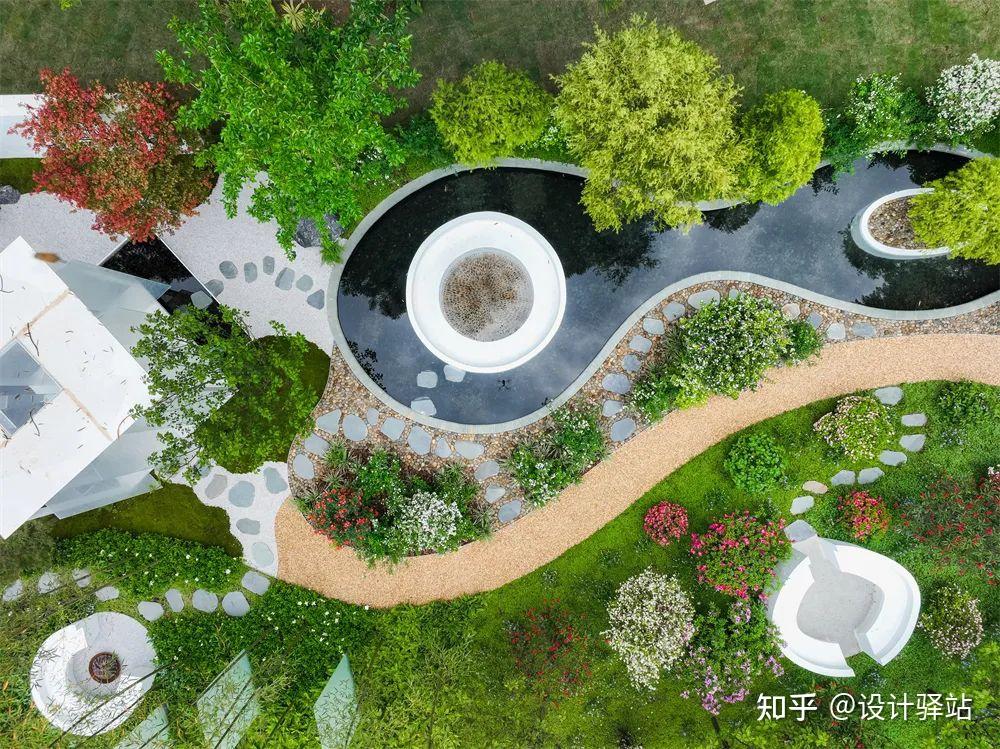 拿过19次切尔西花展金奖的她,刚刚在中国设计了一座花园