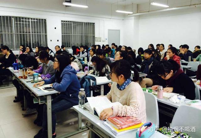 高校教师揭秘:一门“水课”是怎样诞生的 - 知乎