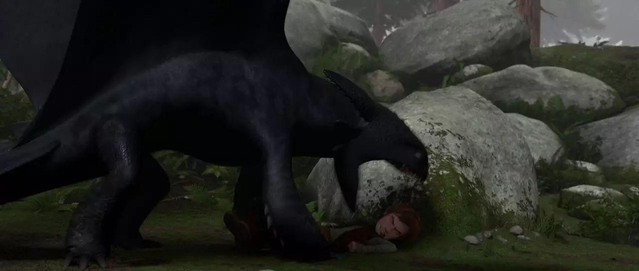 第三场:眼神中的怜悯